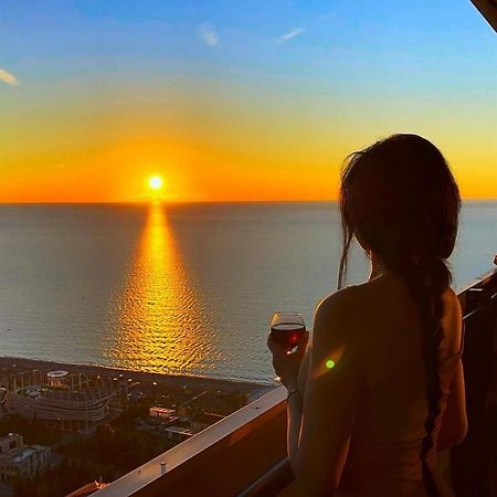 Orbi City Aparthotel Black Sea View Batumi Esterno foto