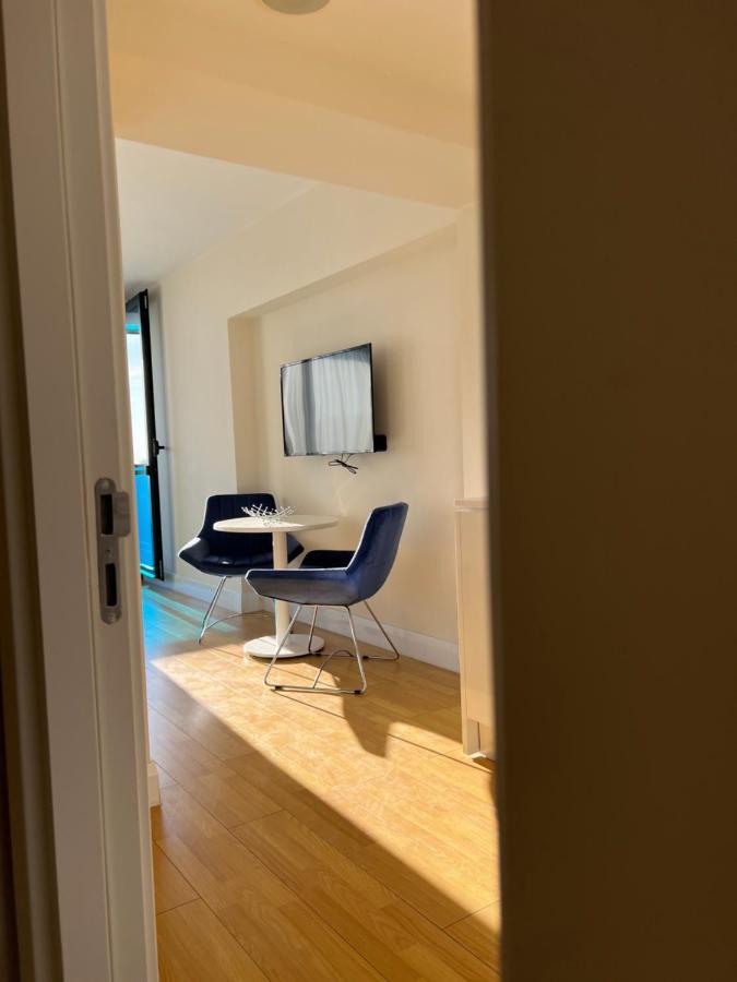 Orbi City Aparthotel Black Sea View Batumi Esterno foto