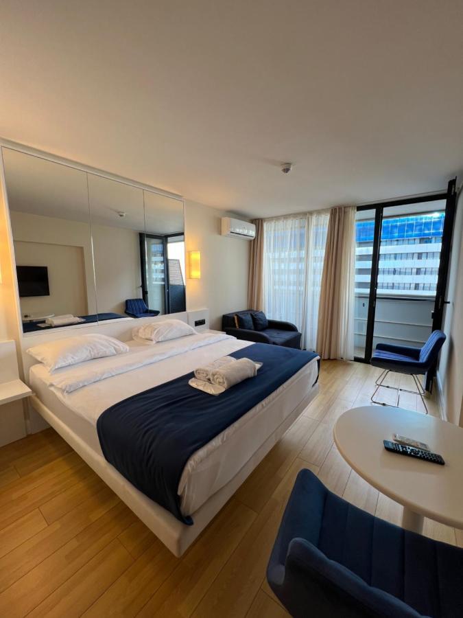 Orbi City Aparthotel Black Sea View Batumi Esterno foto