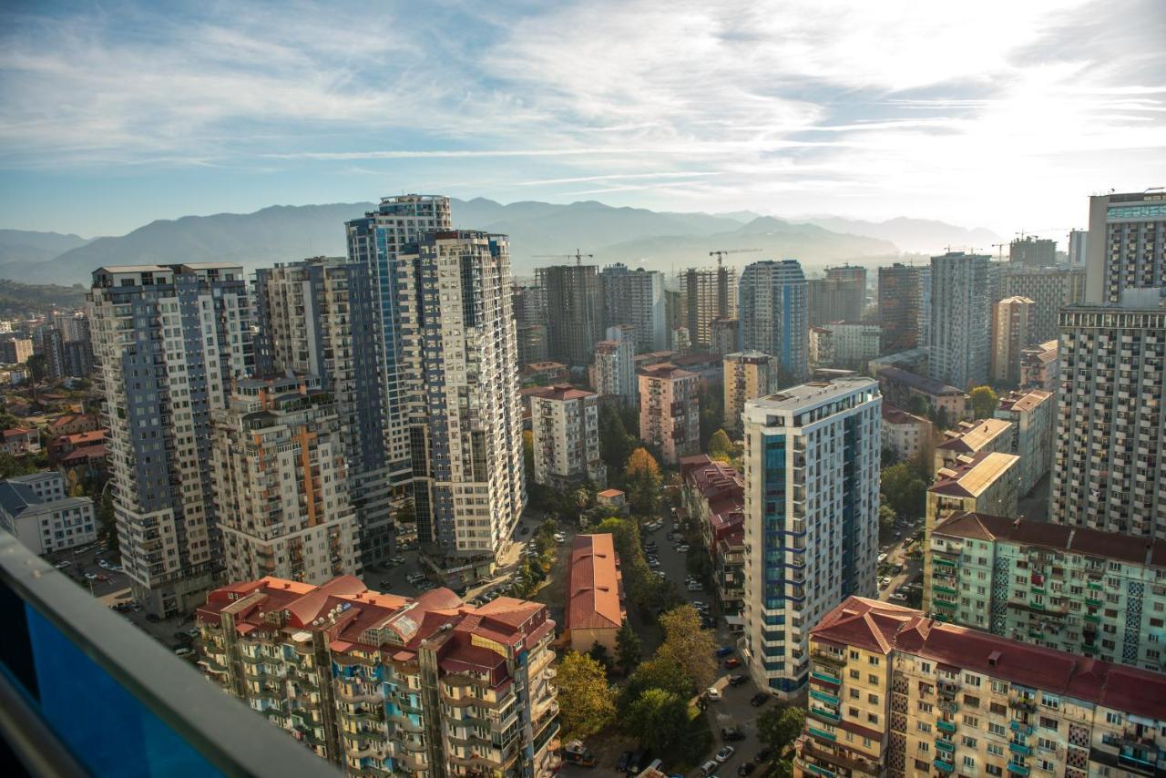 Orbi City Aparthotel Black Sea View Batumi Esterno foto