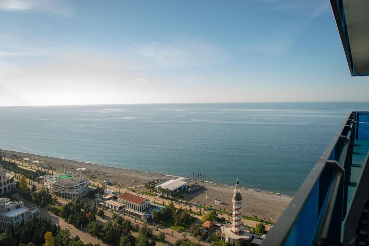 Orbi City Aparthotel Black Sea View Batumi Esterno foto