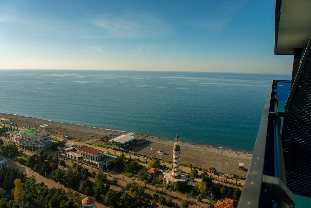 Orbi City Aparthotel Black Sea View Batumi Esterno foto