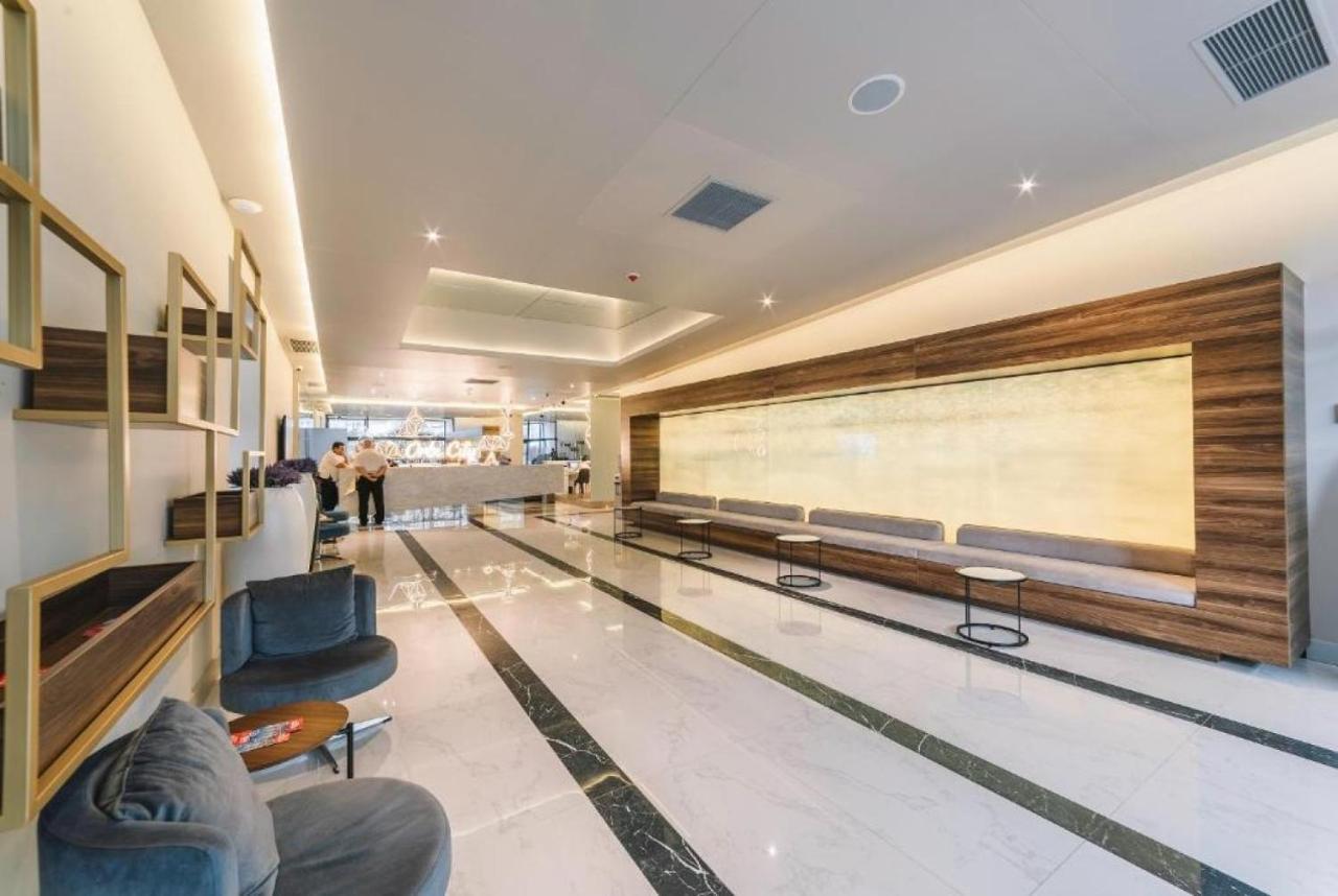 Orbi City Aparthotel Black Sea View Batumi Esterno foto