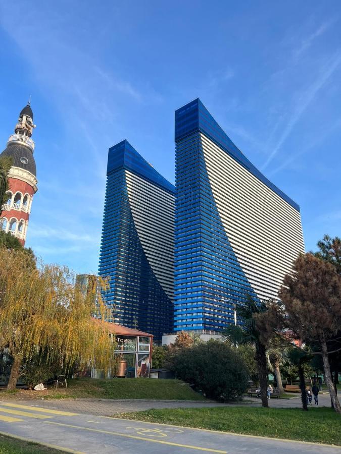 Orbi City Aparthotel Black Sea View Batumi Esterno foto