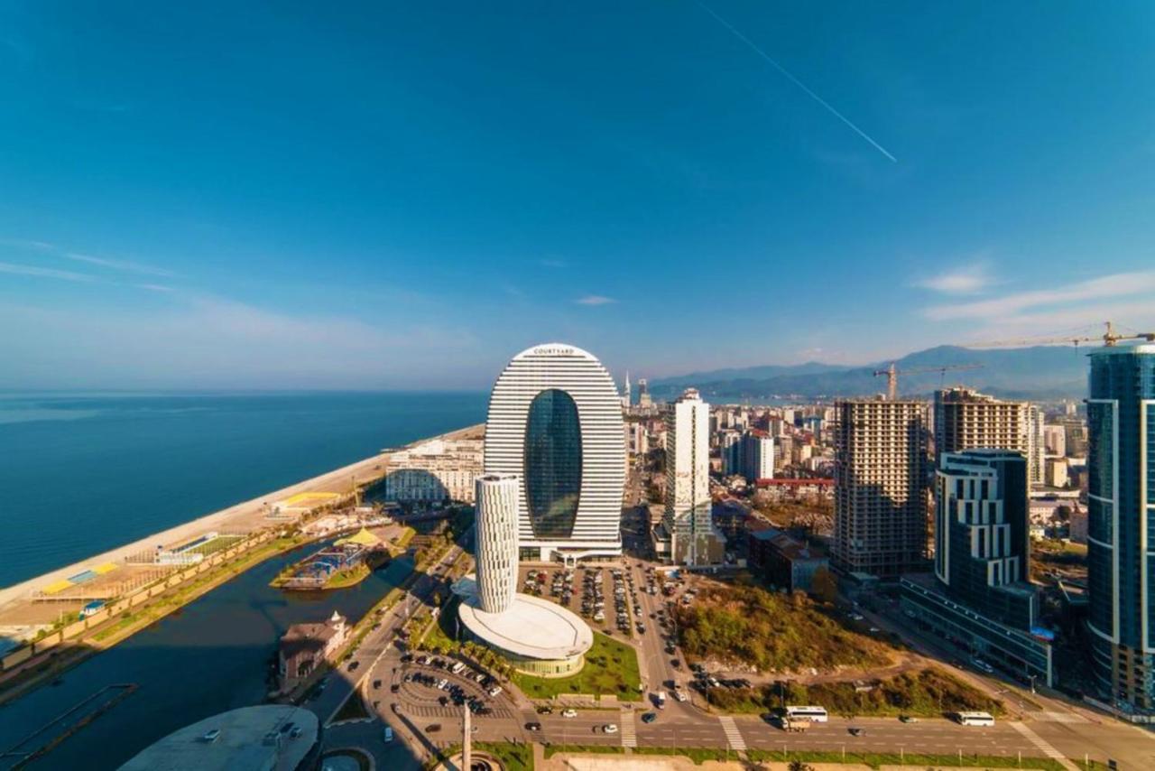 Orbi City Aparthotel Black Sea View Batumi Esterno foto