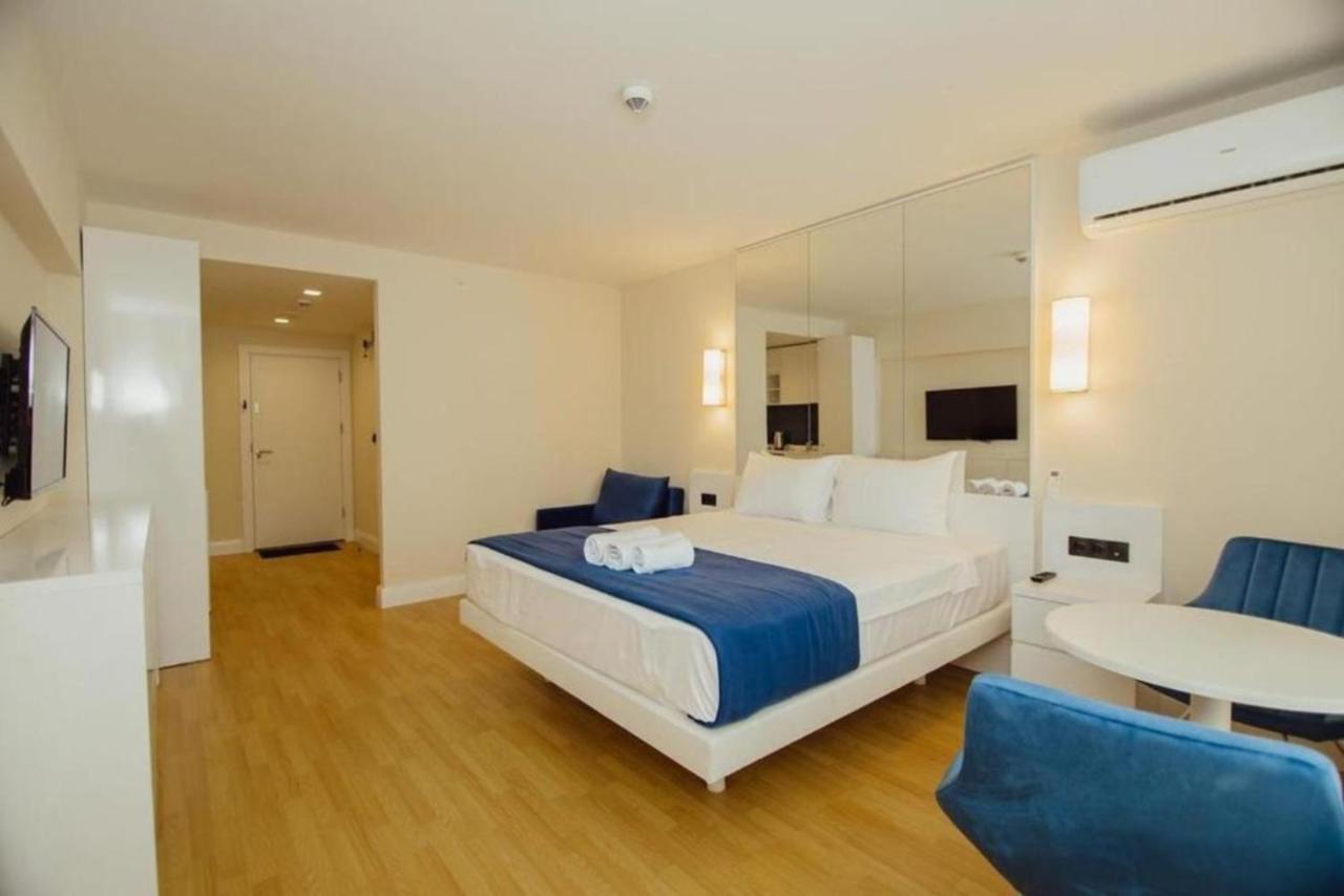 Orbi City Aparthotel Black Sea View Batumi Esterno foto