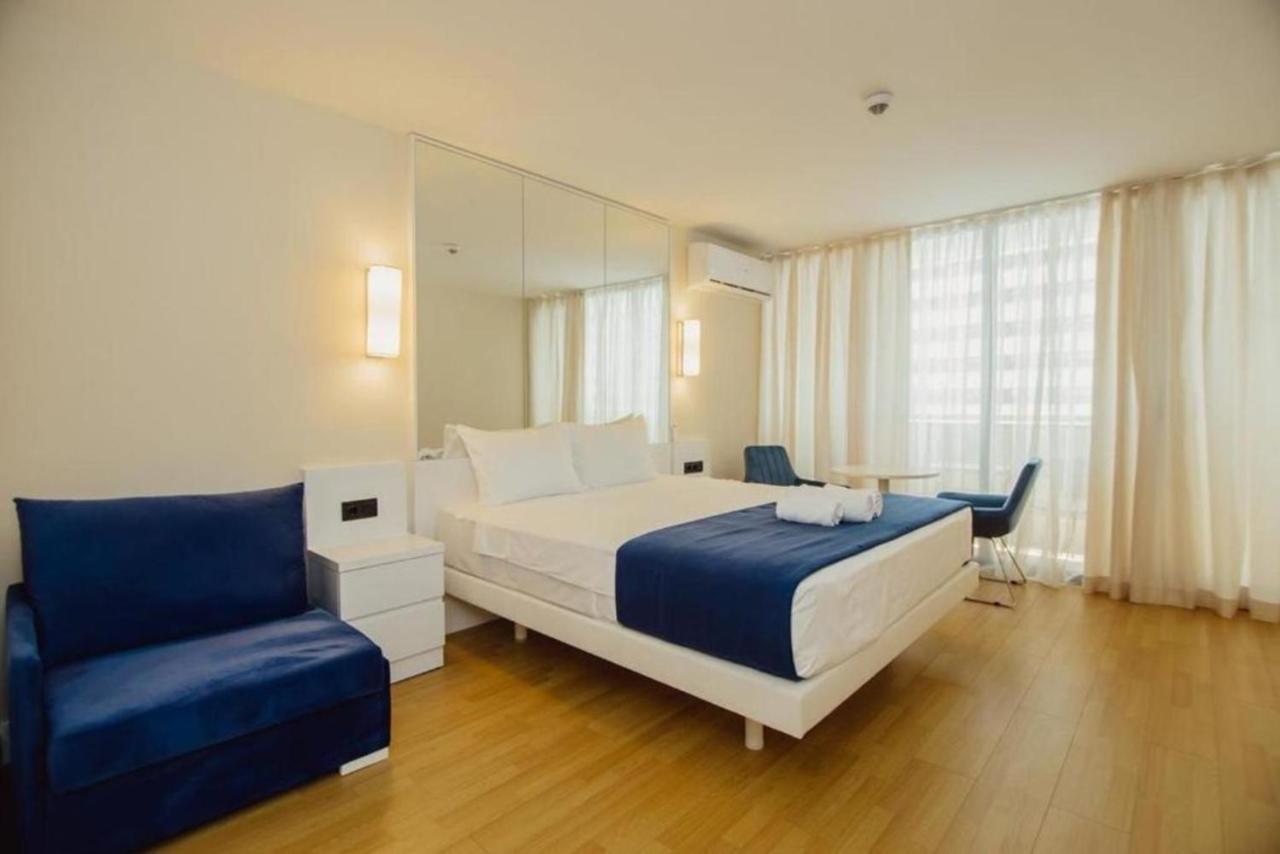 Orbi City Aparthotel Black Sea View Batumi Esterno foto