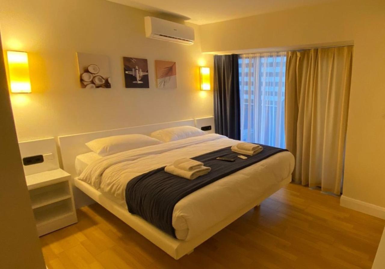 Orbi City Aparthotel Black Sea View Batumi Esterno foto