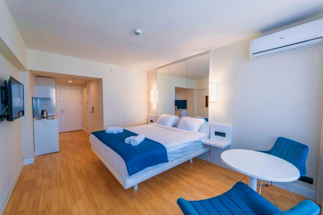 Orbi City Aparthotel Black Sea View Batumi Esterno foto