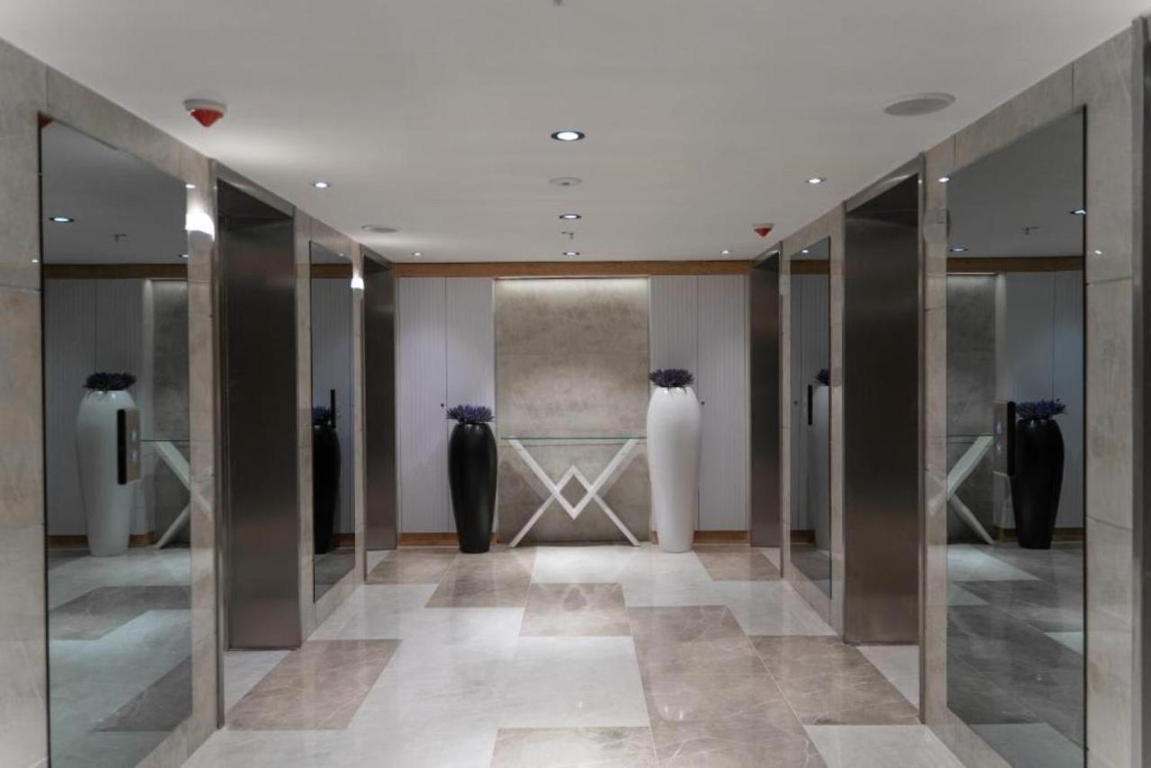 Orbi City Aparthotel Black Sea View Batumi Esterno foto