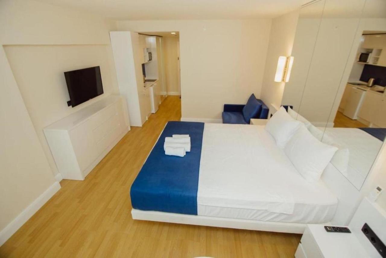 Orbi City Aparthotel Black Sea View Batumi Esterno foto